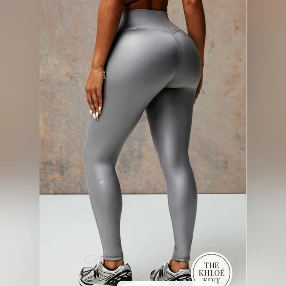 Fabletics Anywhere Motion365+ Shine High-Waisted Legging - Picture 3 of 6